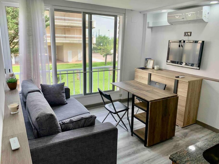 Bouquet Dream La Pineda Apartment Exterior photo